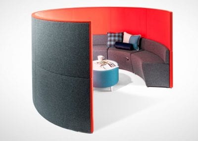 Floor standing modular curved breakout screens